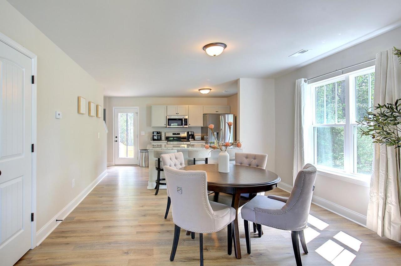 Location In Taylors, Sc Holiday home